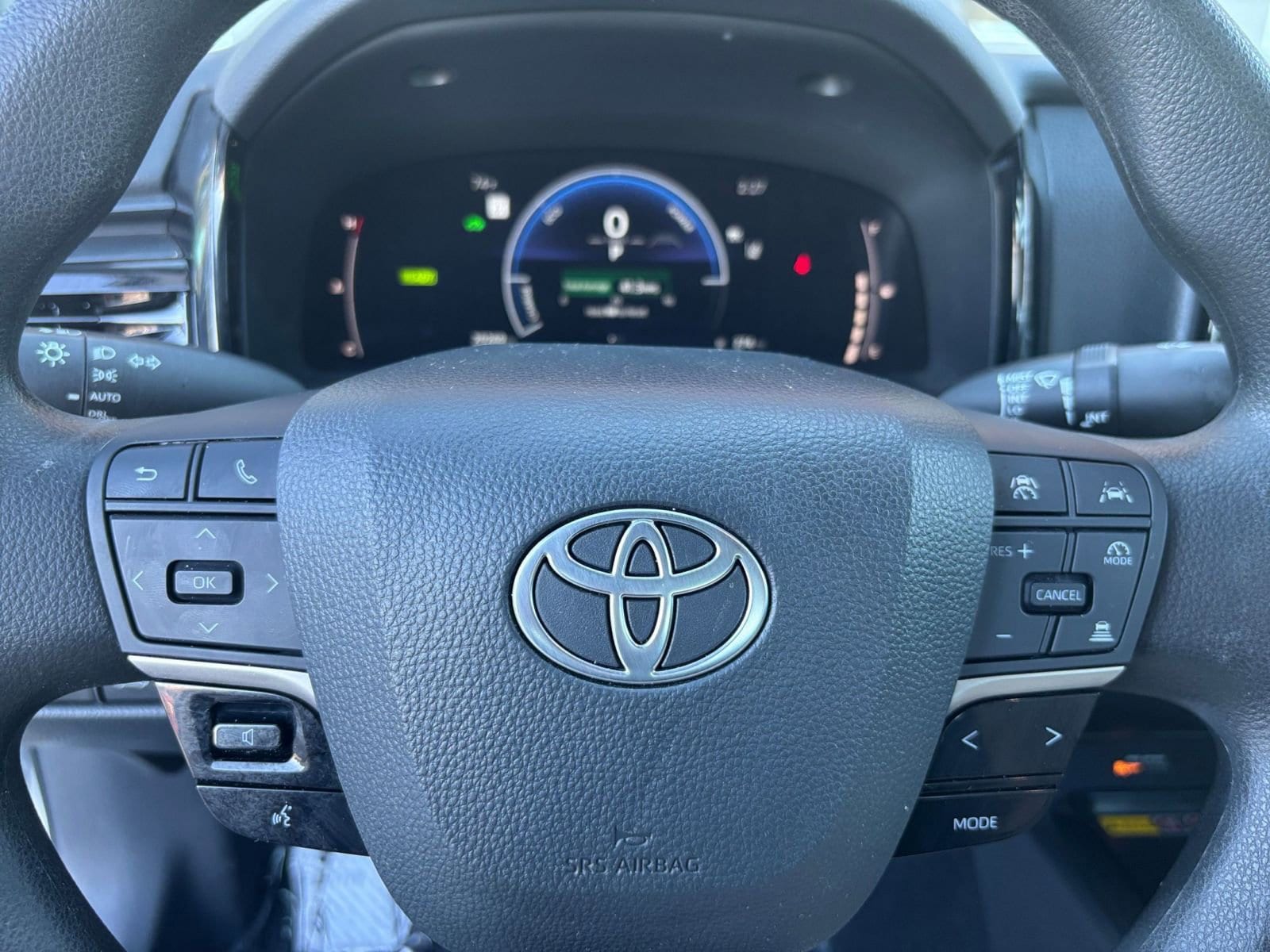 Thumbnail: 2025 Toyota Camry - 27