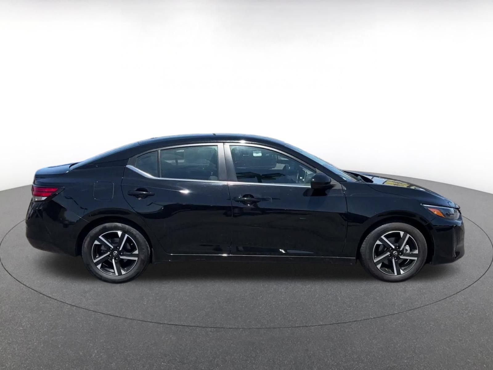 Thumbnail: 2025 Nissan Sentra - 13