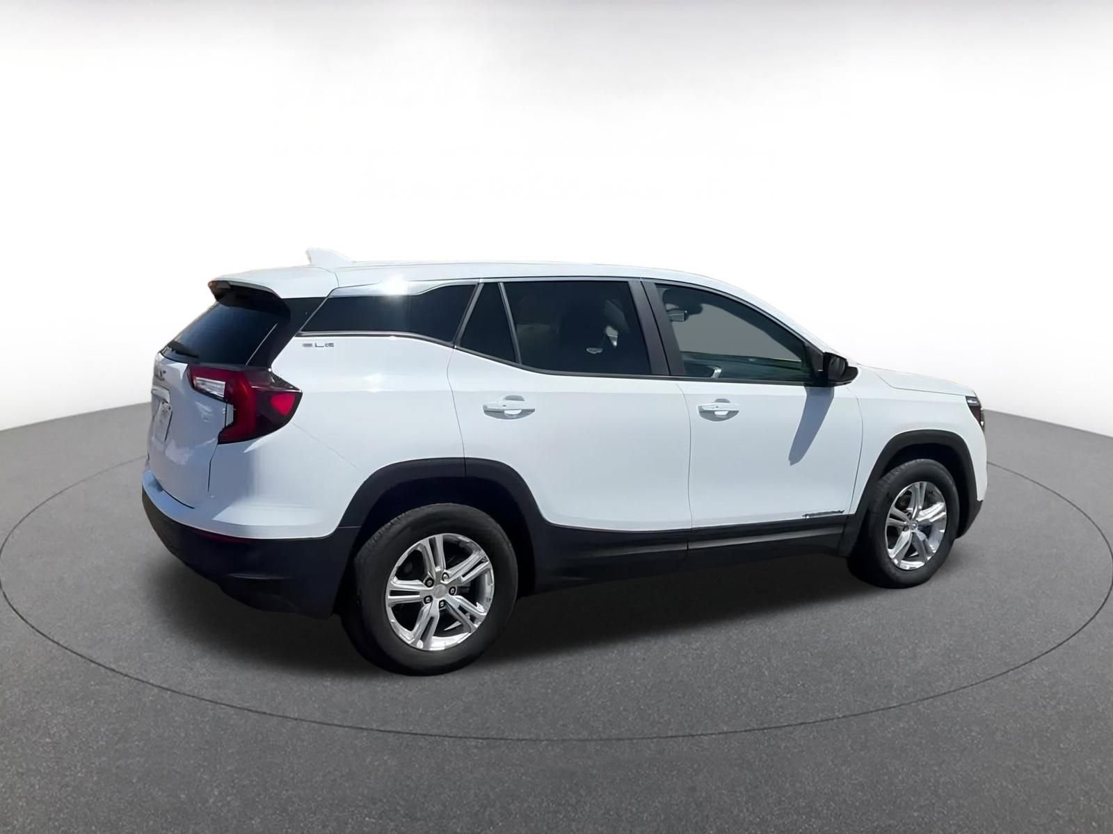 Thumbnail: 2024 GMC Terrain - 15