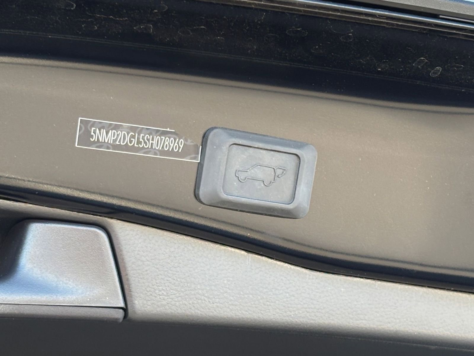 Thumbnail: 2025 Toyota RAV4 - 24