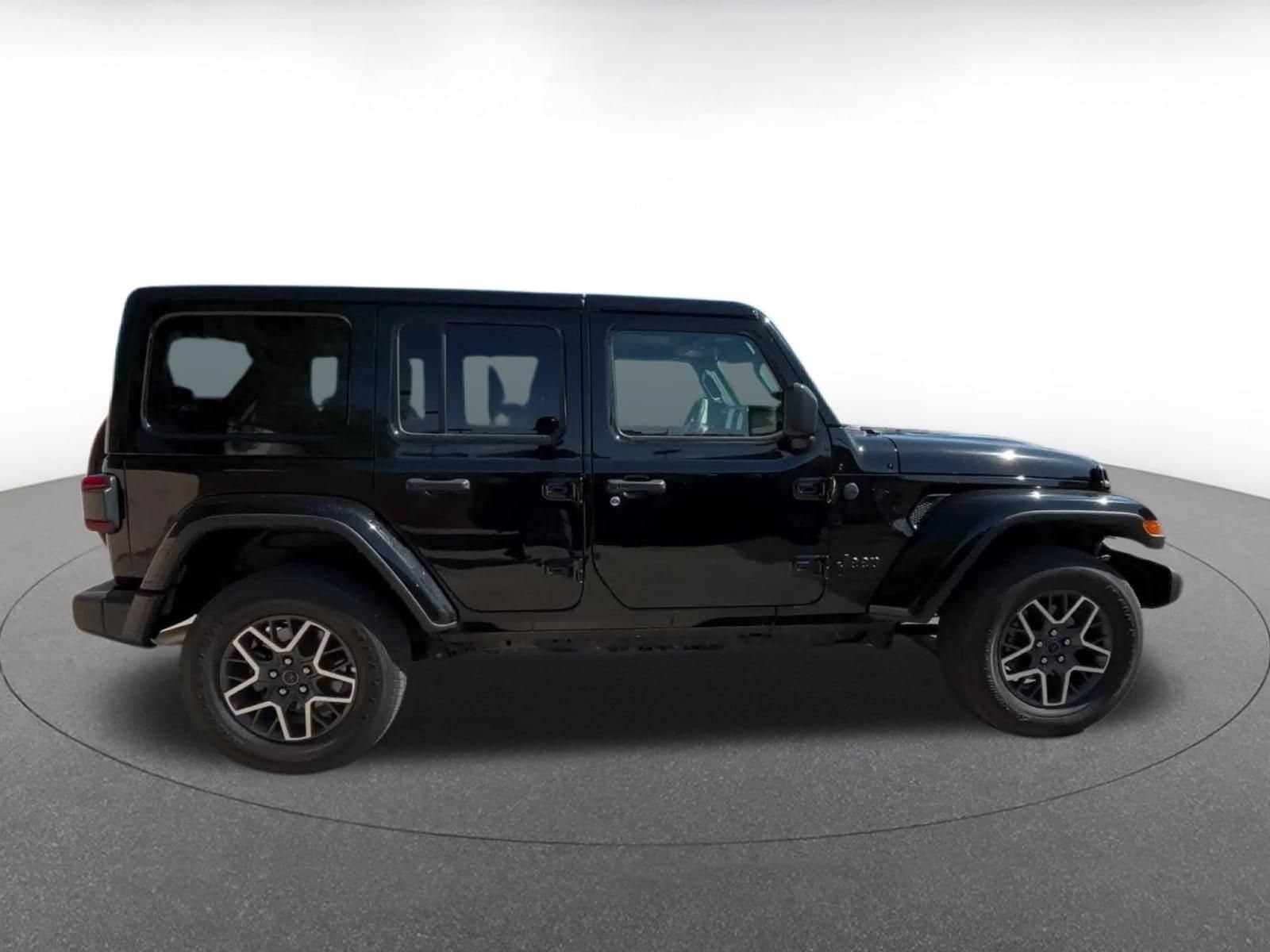 Thumbnail: 2025 Jeep Wrangler - 15