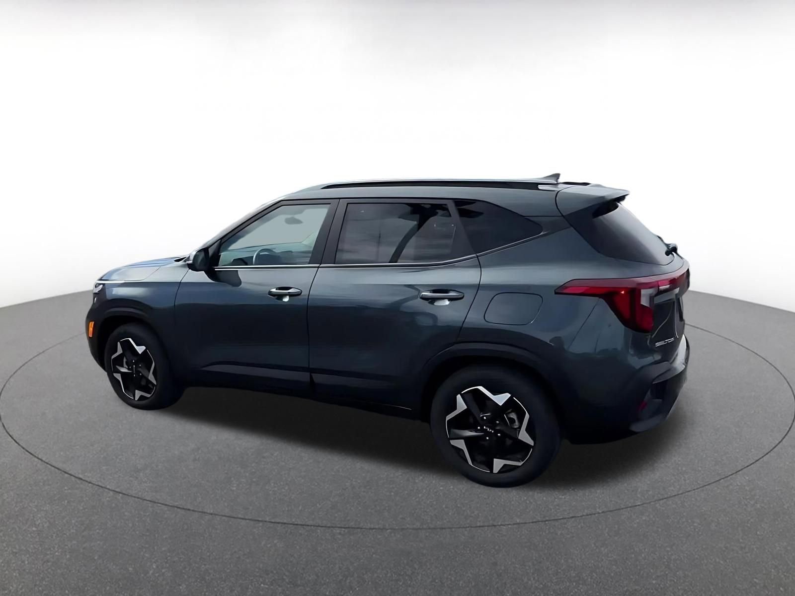 Thumbnail: 2025 Kia Seltos - 10