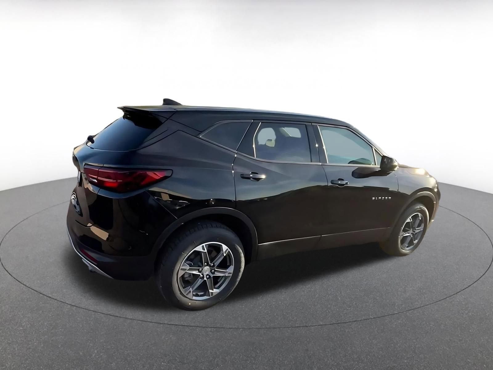 Thumbnail: 2025 Chevrolet Blazer - 14