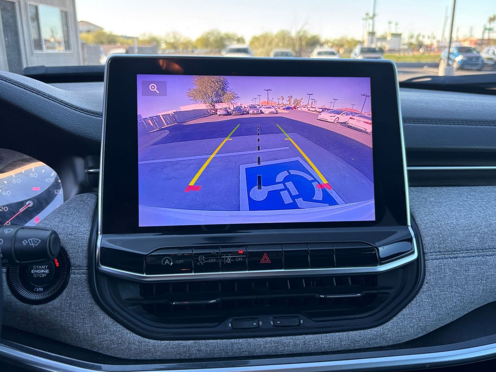 Thumbnail: 2023 Jeep Compass - 17