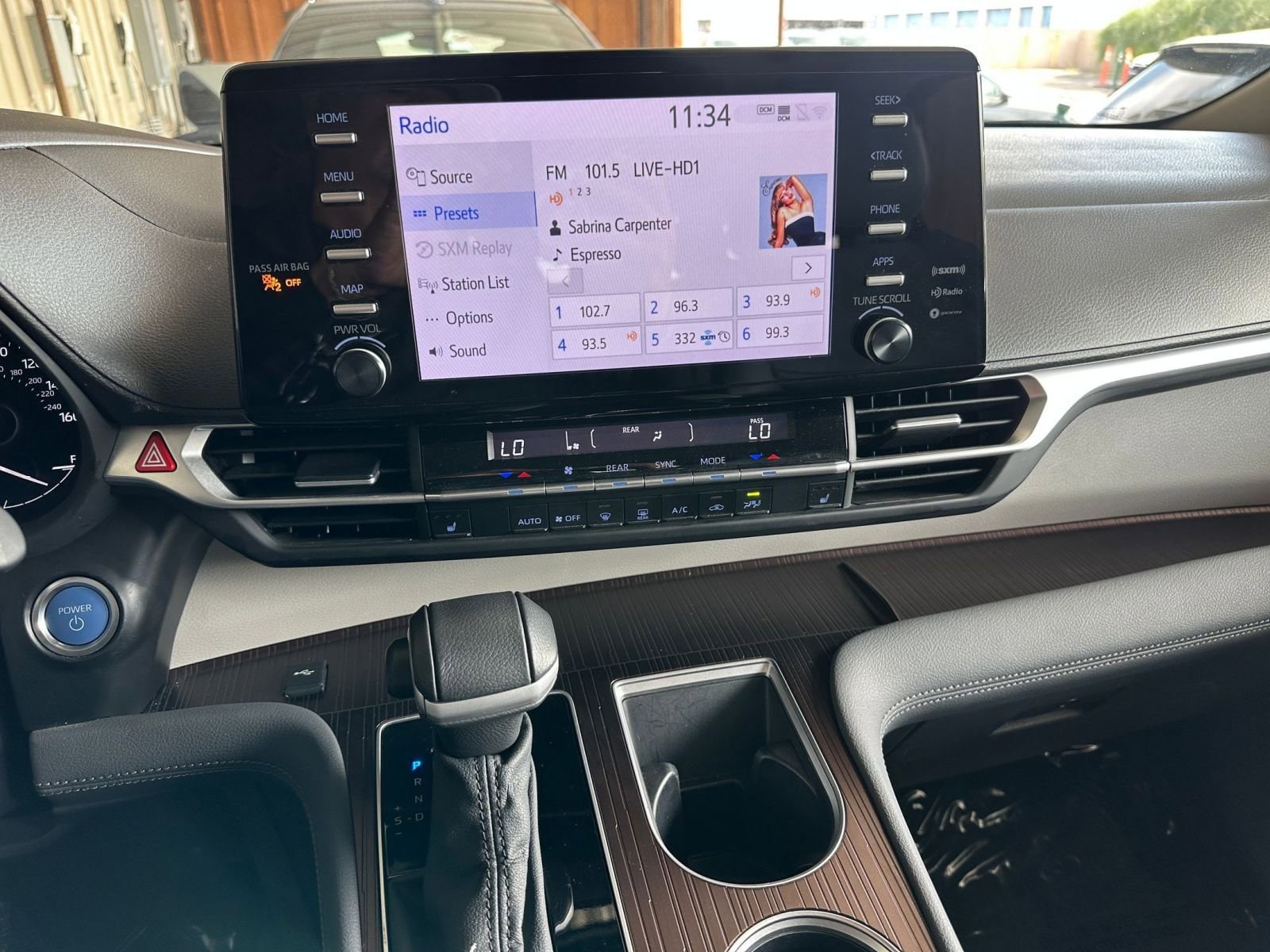 Thumbnail: 2024 Toyota Sienna - 20