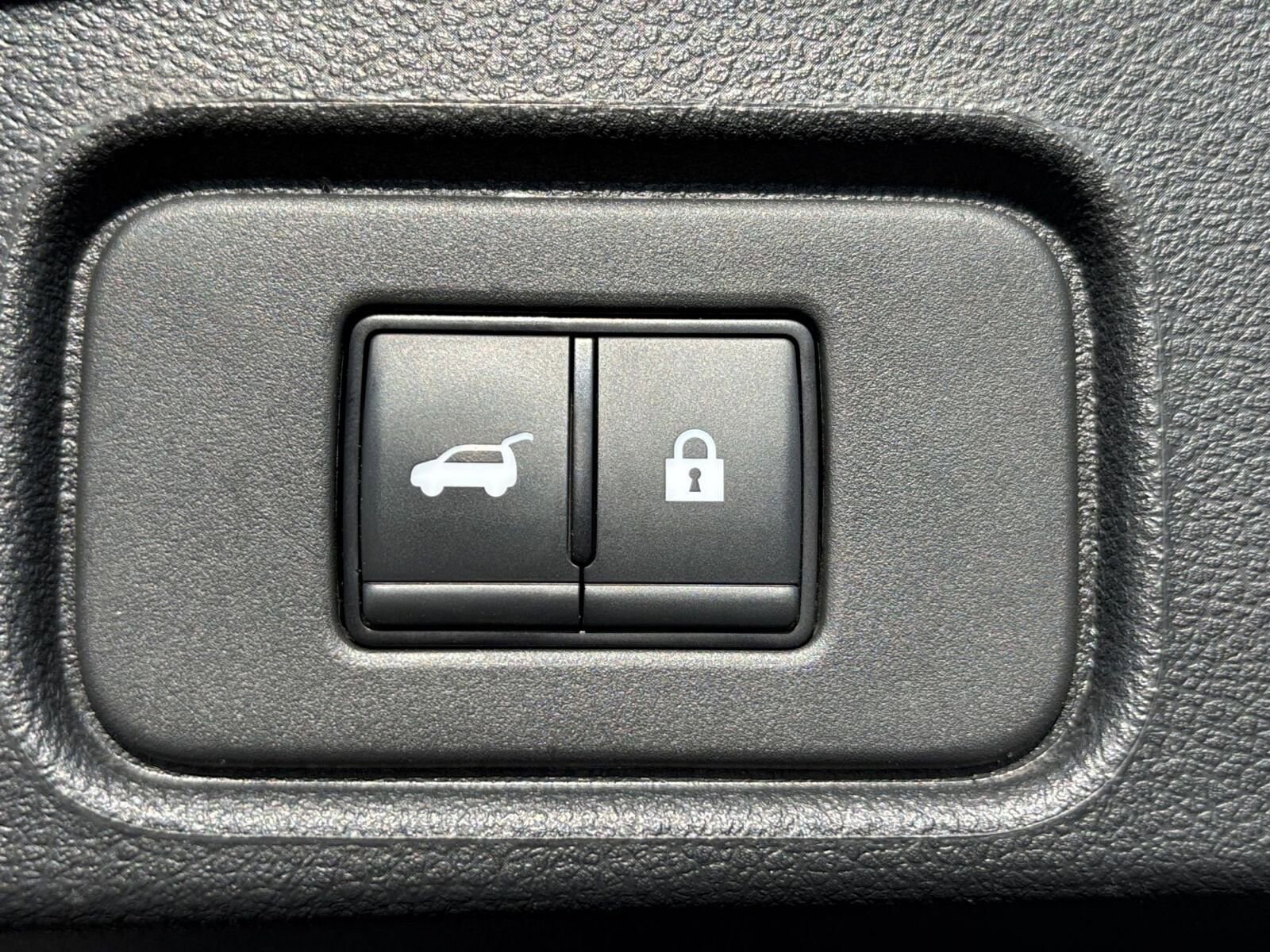 Thumbnail: 2025 Nissan Pathfinder - 23