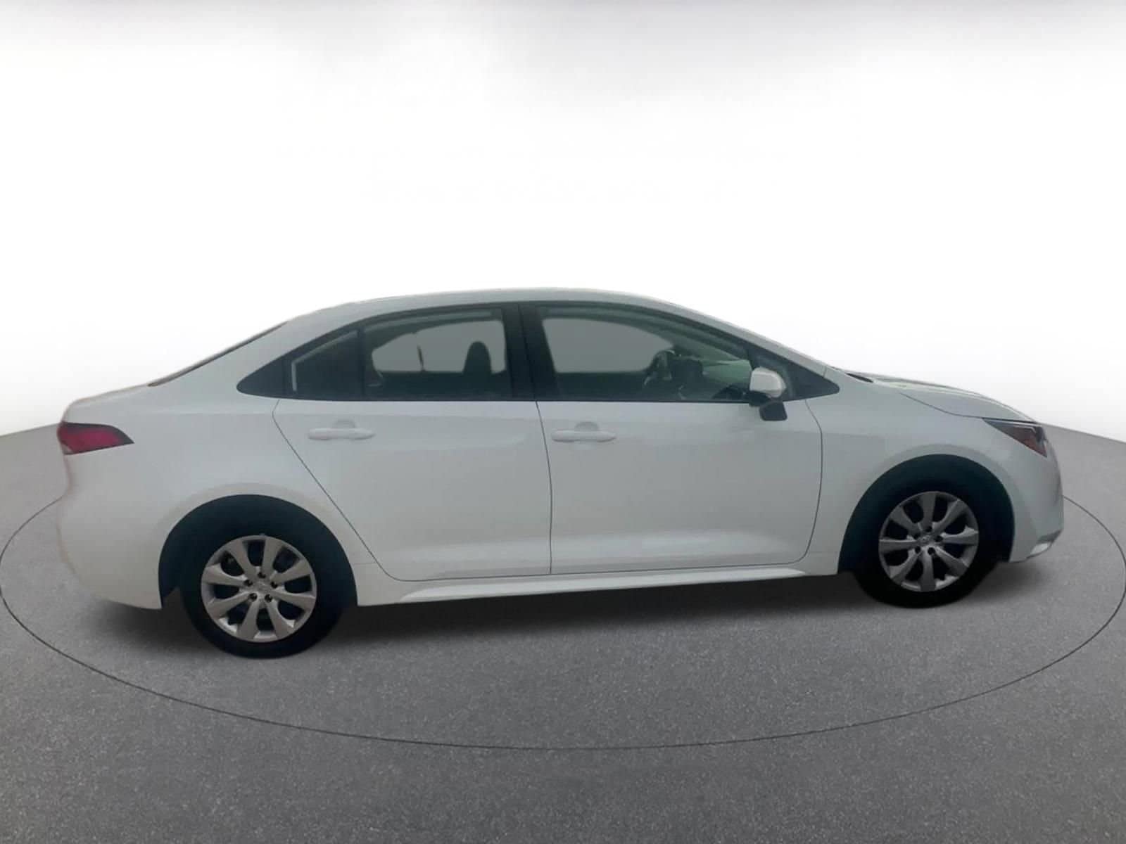Thumbnail: 2025 Toyota Corolla - 16