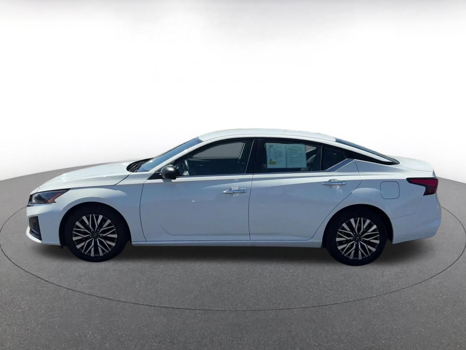 Thumbnail: 2025 Nissan Altima - 8