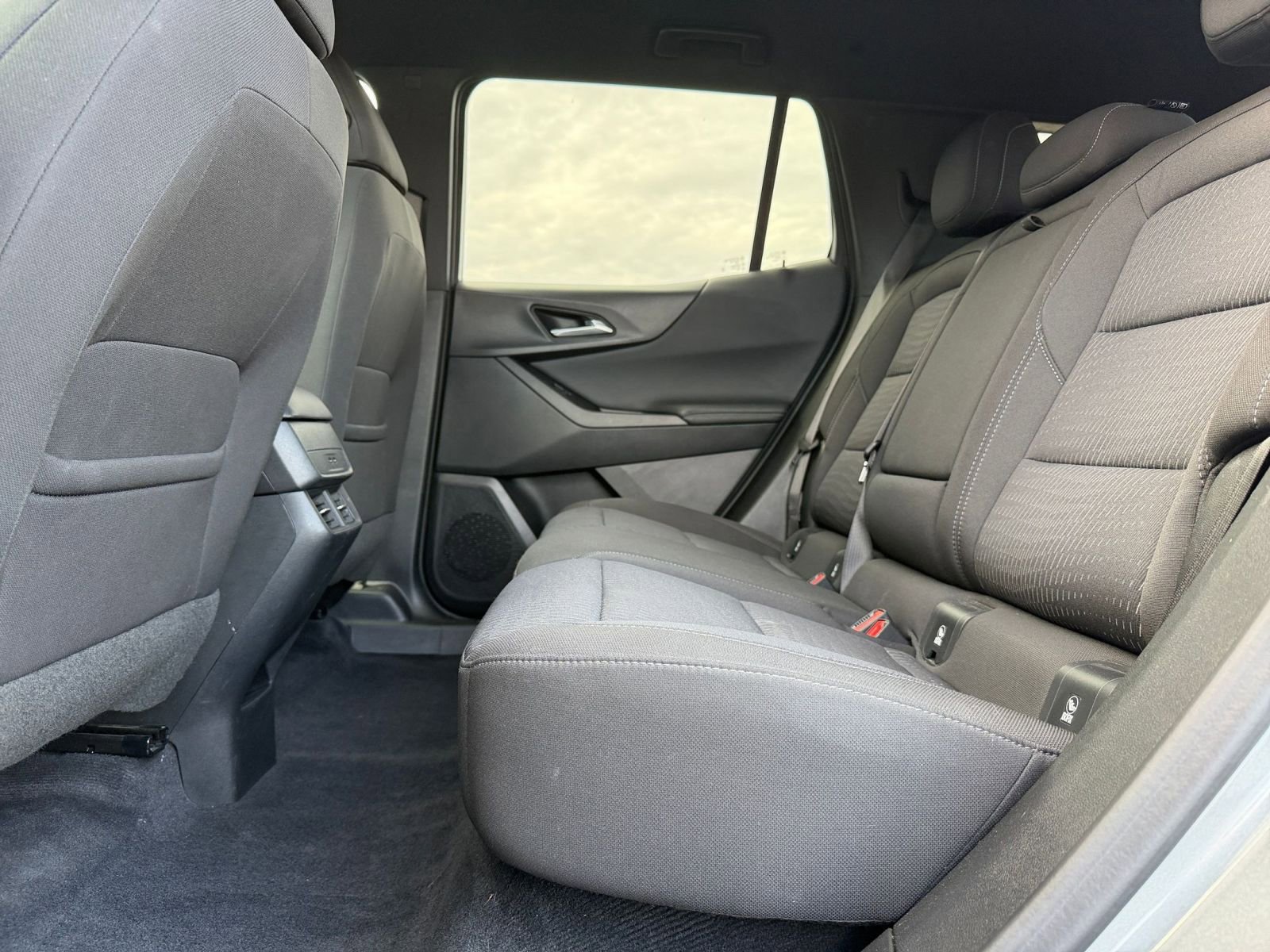 Thumbnail: 2025 Chevrolet Equinox - 25