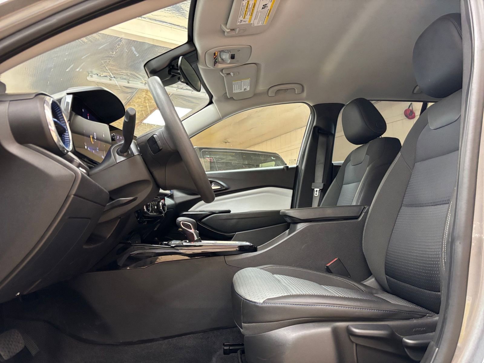 Thumbnail: 2025 Chevrolet Trax - 25