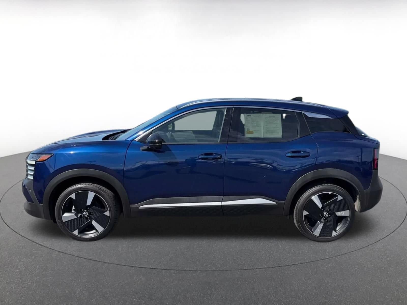 Thumbnail: 2026 Nissan Kicks - 8