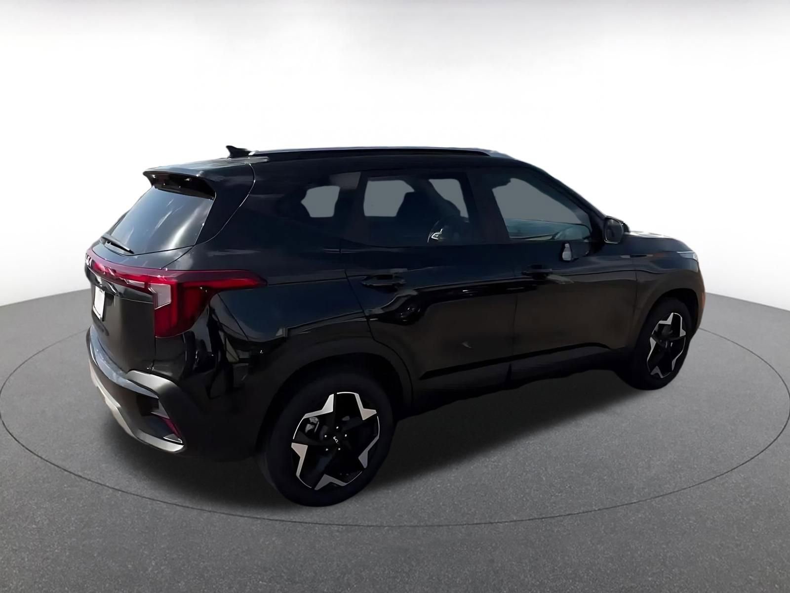 Thumbnail: 2025 Kia Seltos - 15