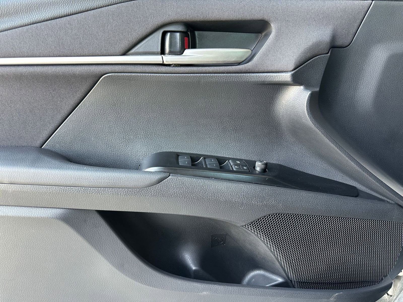 Thumbnail: 2025 Toyota Camry - 20