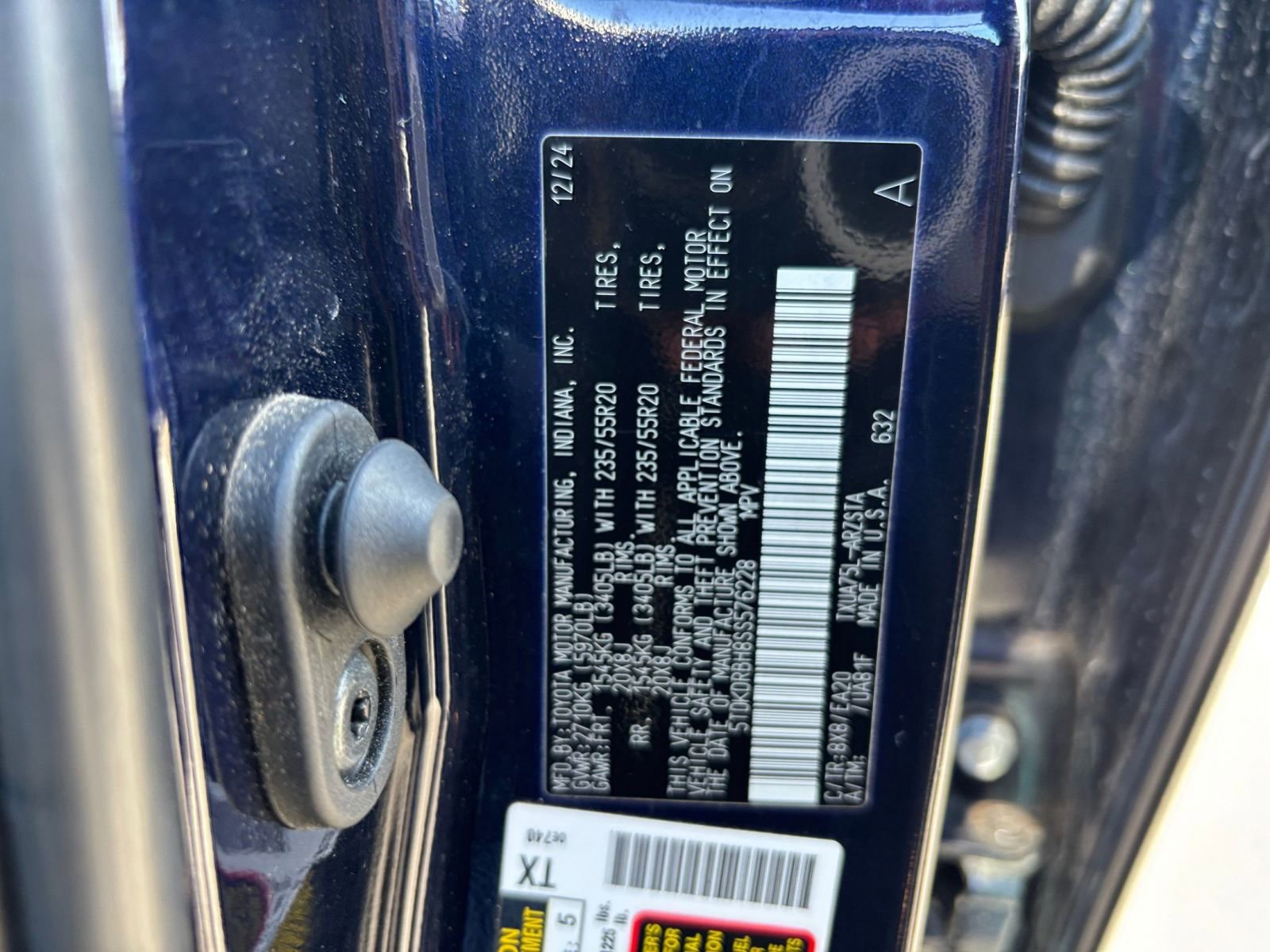 Thumbnail: 2025 Toyota Highlander - 32