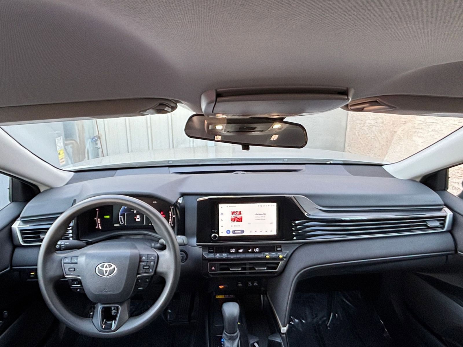 Thumbnail: 2025 Toyota Camry - 31