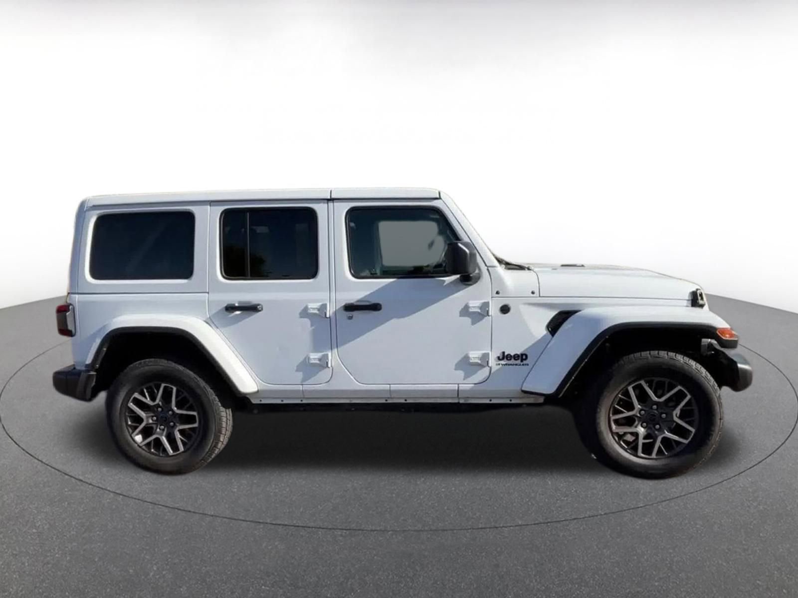 Thumbnail: 2025 Jeep Wrangler - 16