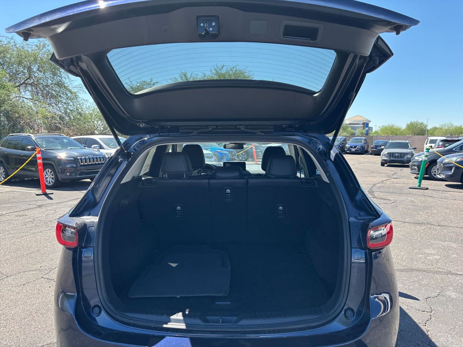 Thumbnail: 2025 Mazda CX-5 - 31