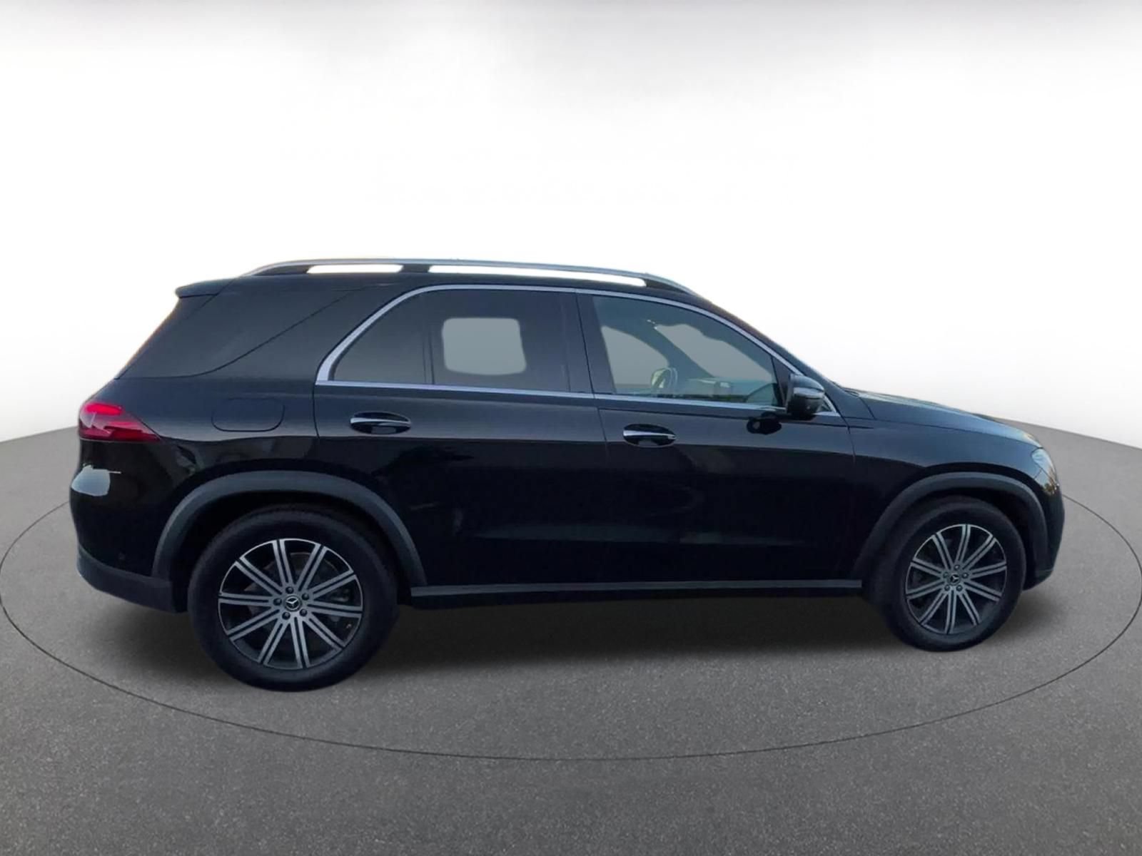 Thumbnail: 2026 Mercedes-Benz GLE - 16
