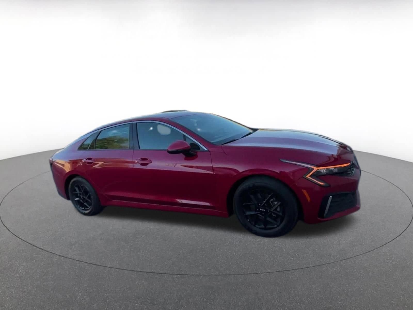 Thumbnail: 2025 Kia K5 - 2