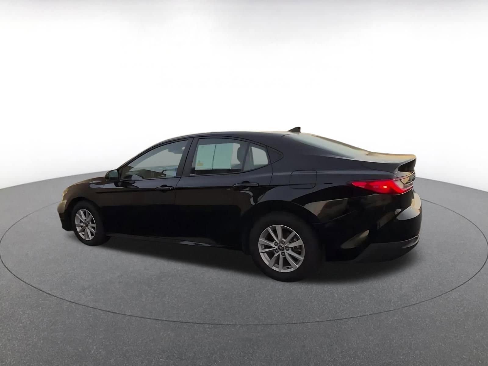 Thumbnail: 2025 Toyota Camry - 10