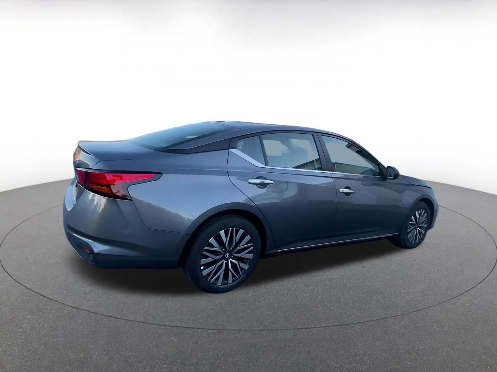 Thumbnail: 2025 Nissan Altima - 15