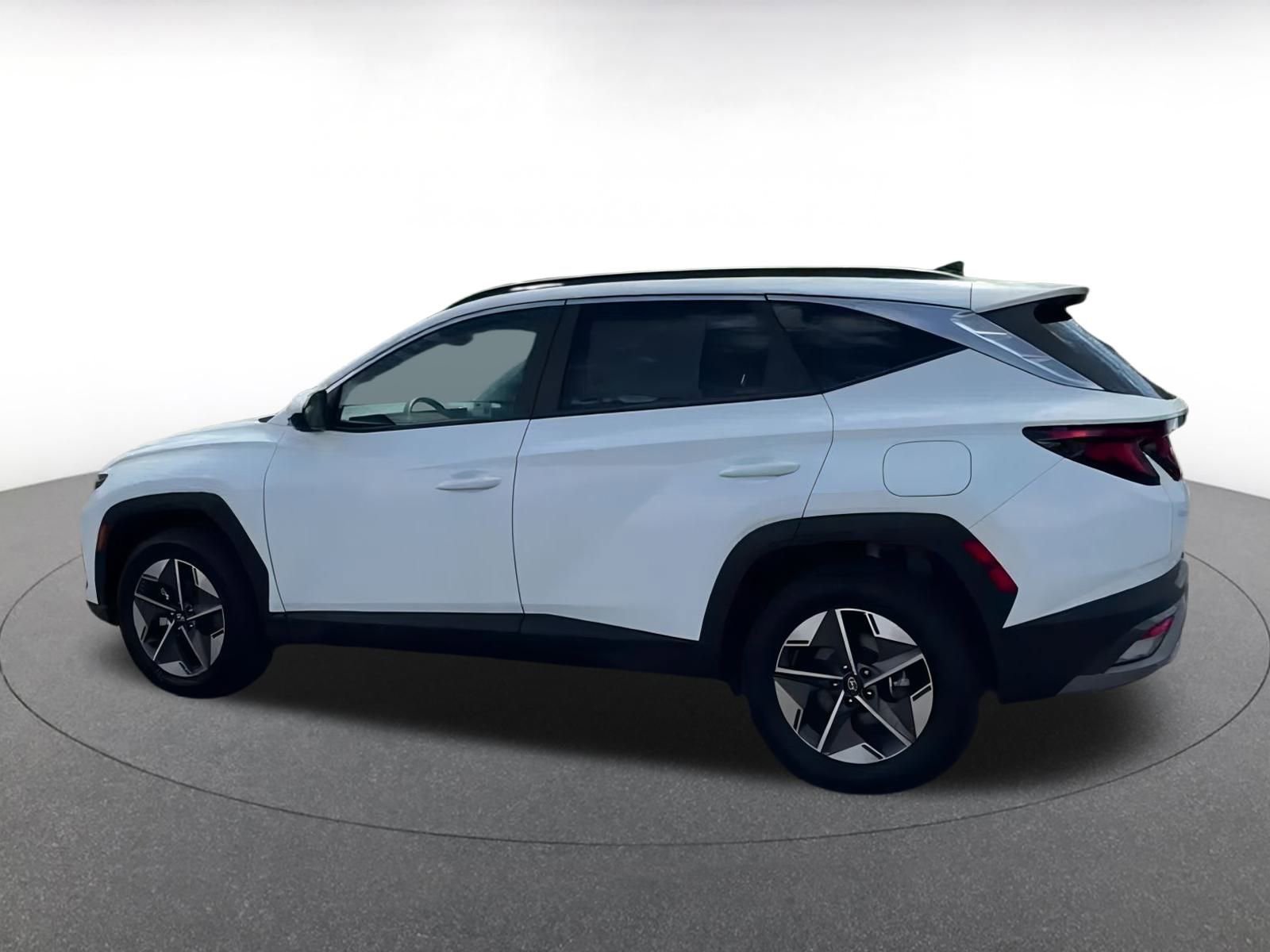Thumbnail: 2025 Hyundai Tucson - 10