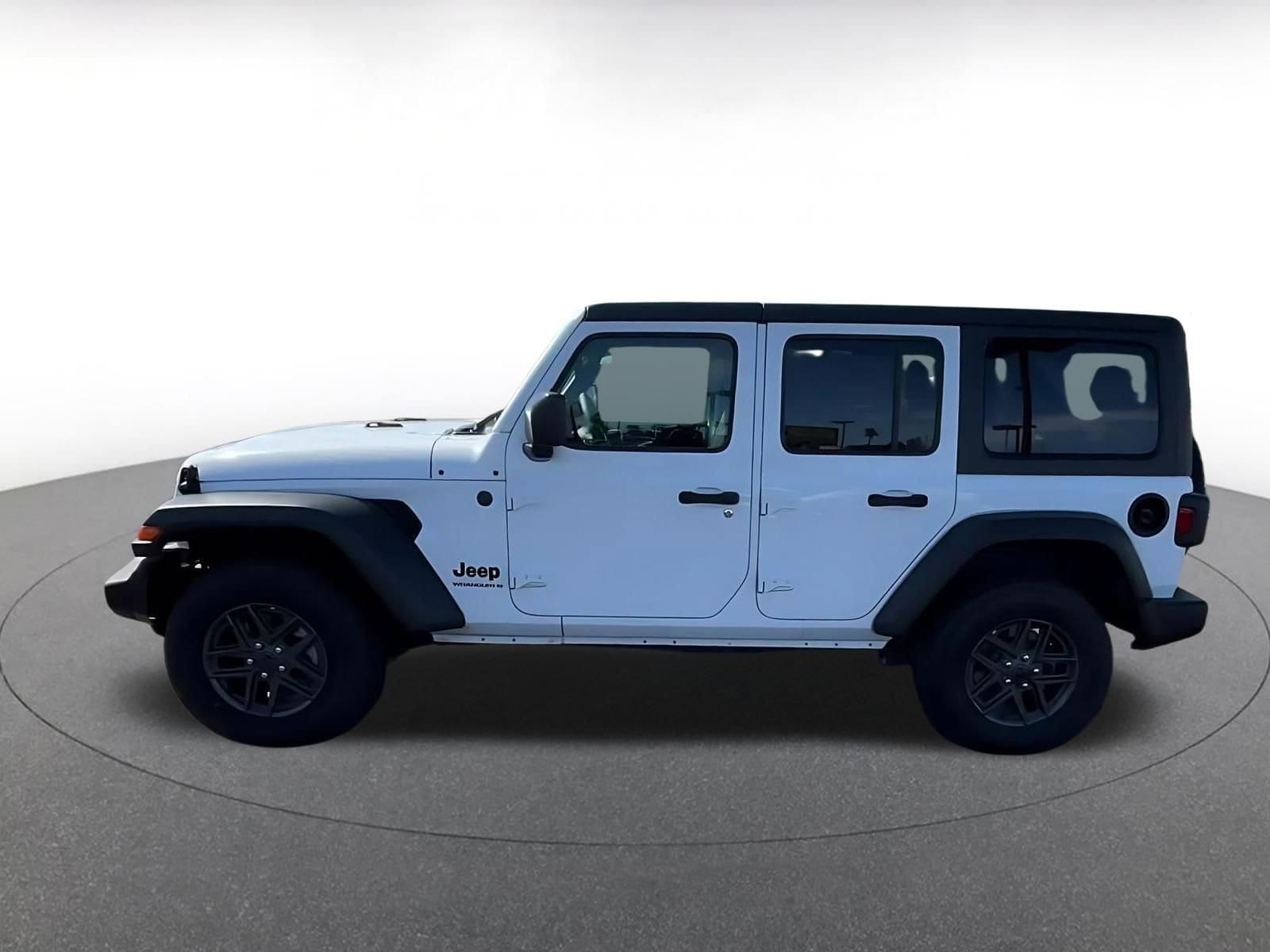 Thumbnail: 2025 Jeep Wrangler - 8