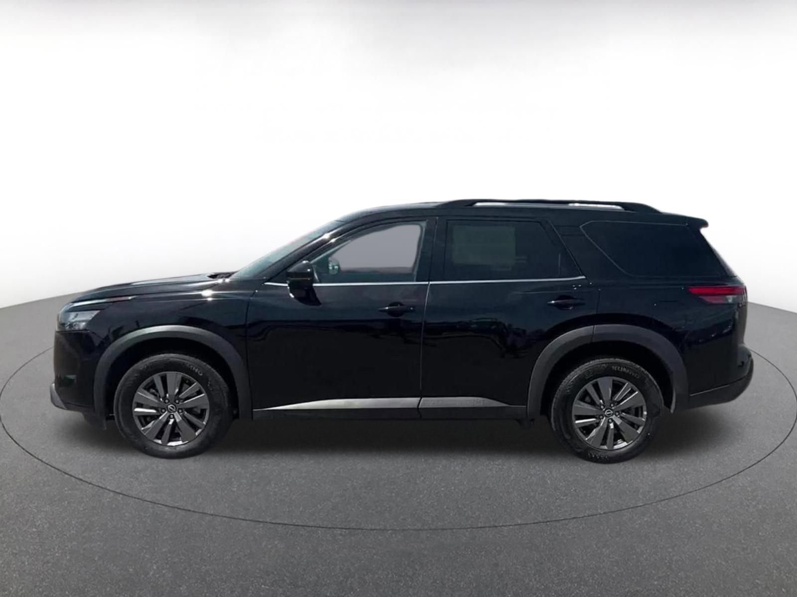 Thumbnail: 2025 Nissan Pathfinder - 9