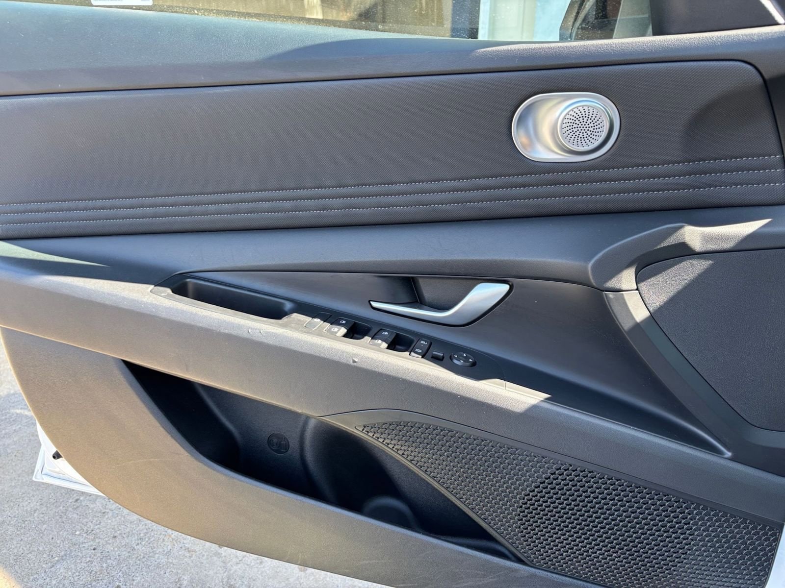 Thumbnail: 2025 Hyundai Elantra - 18