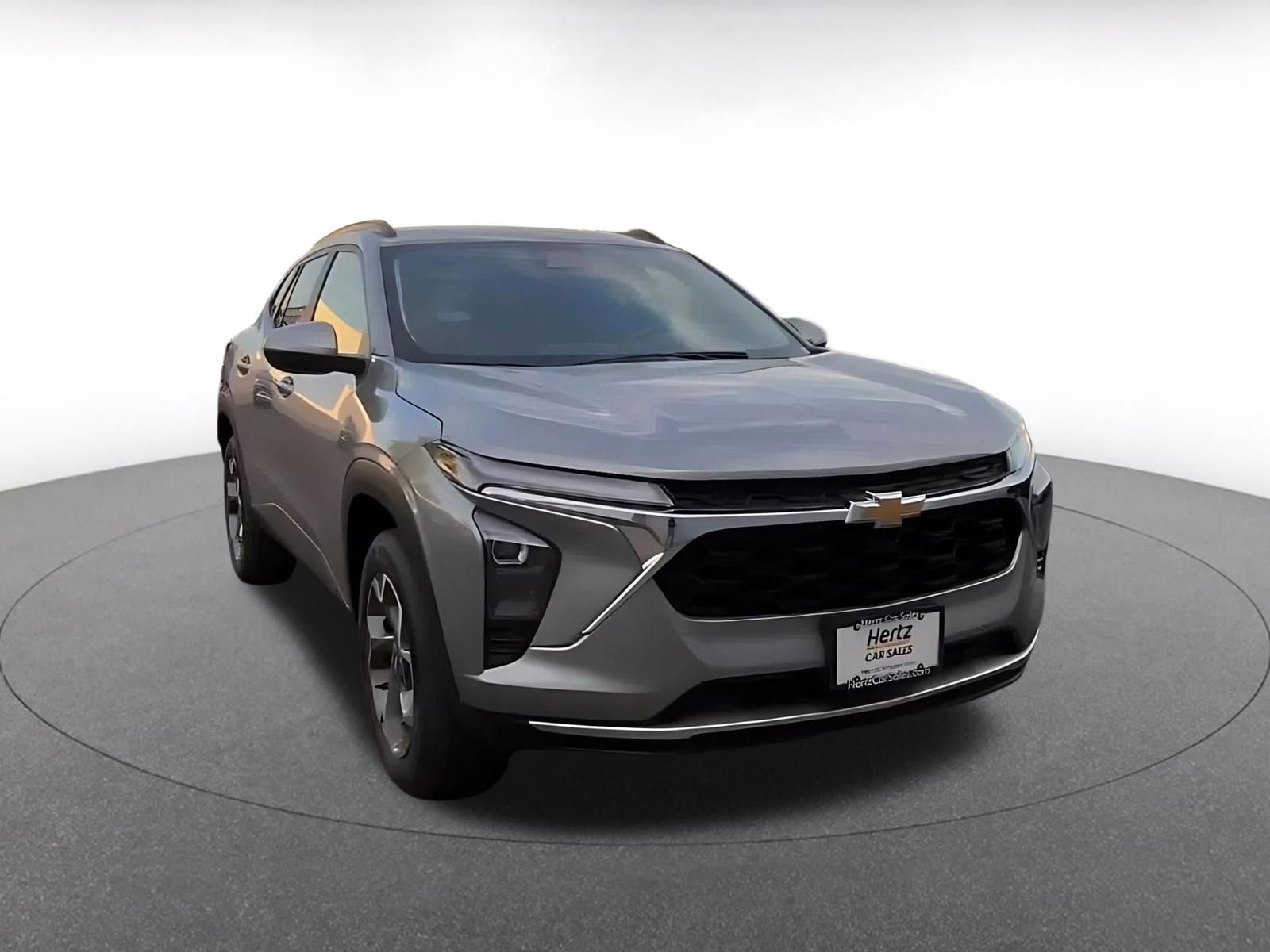 Thumbnail: 2025 Chevrolet Trax - 3