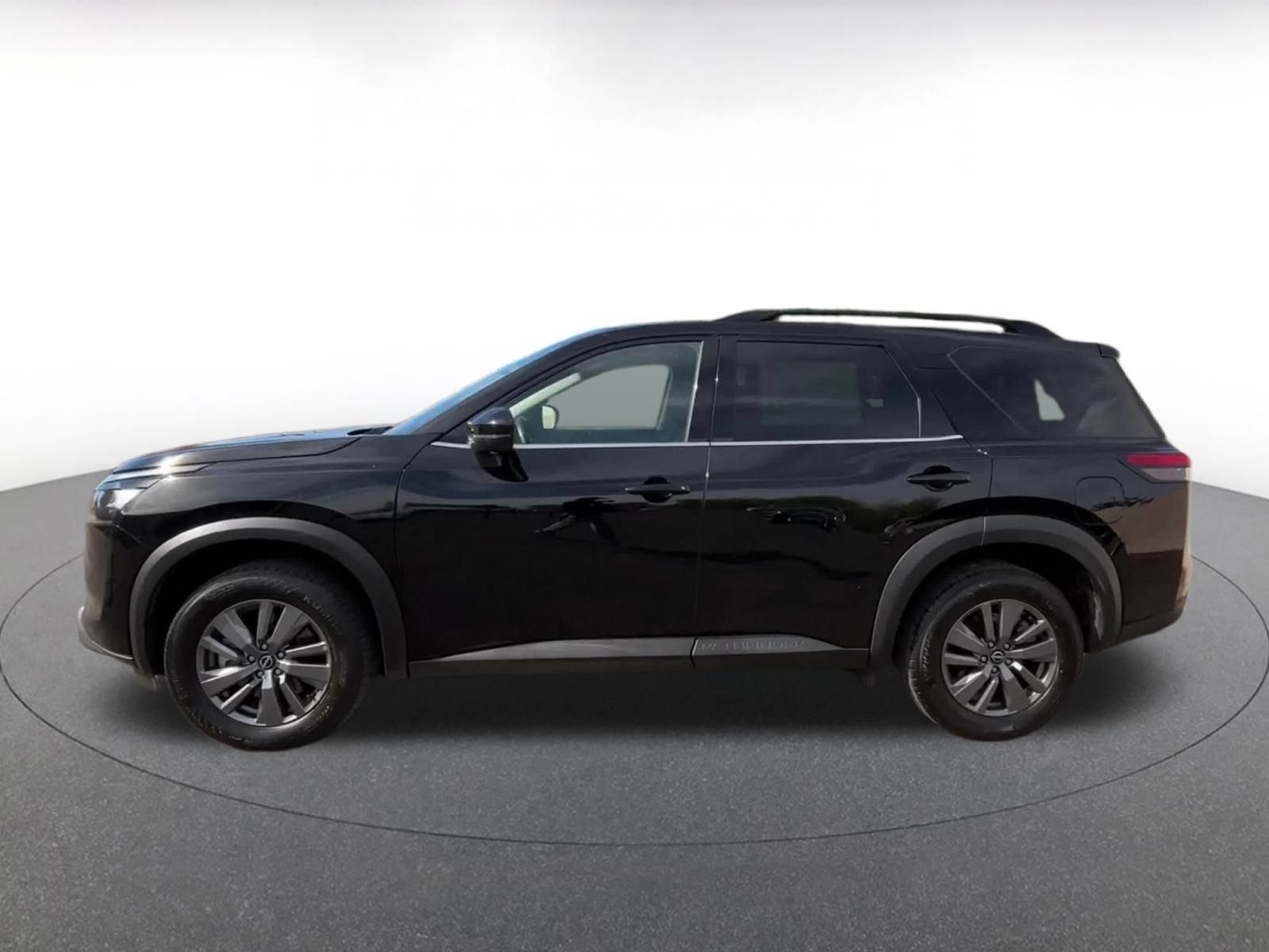 Thumbnail: 2025 Nissan Pathfinder - 9