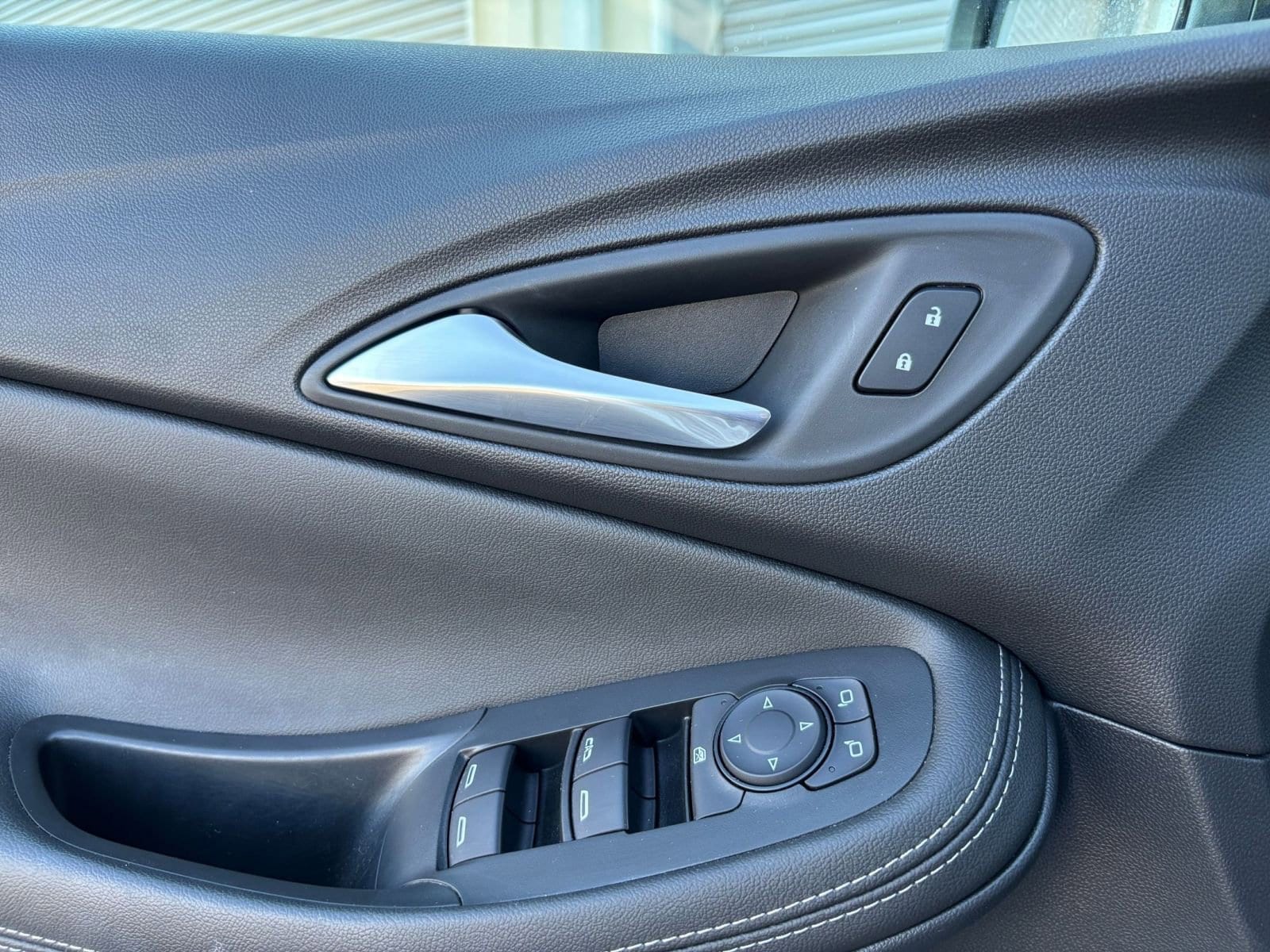 Thumbnail: 2025 Buick Encore GX - 20