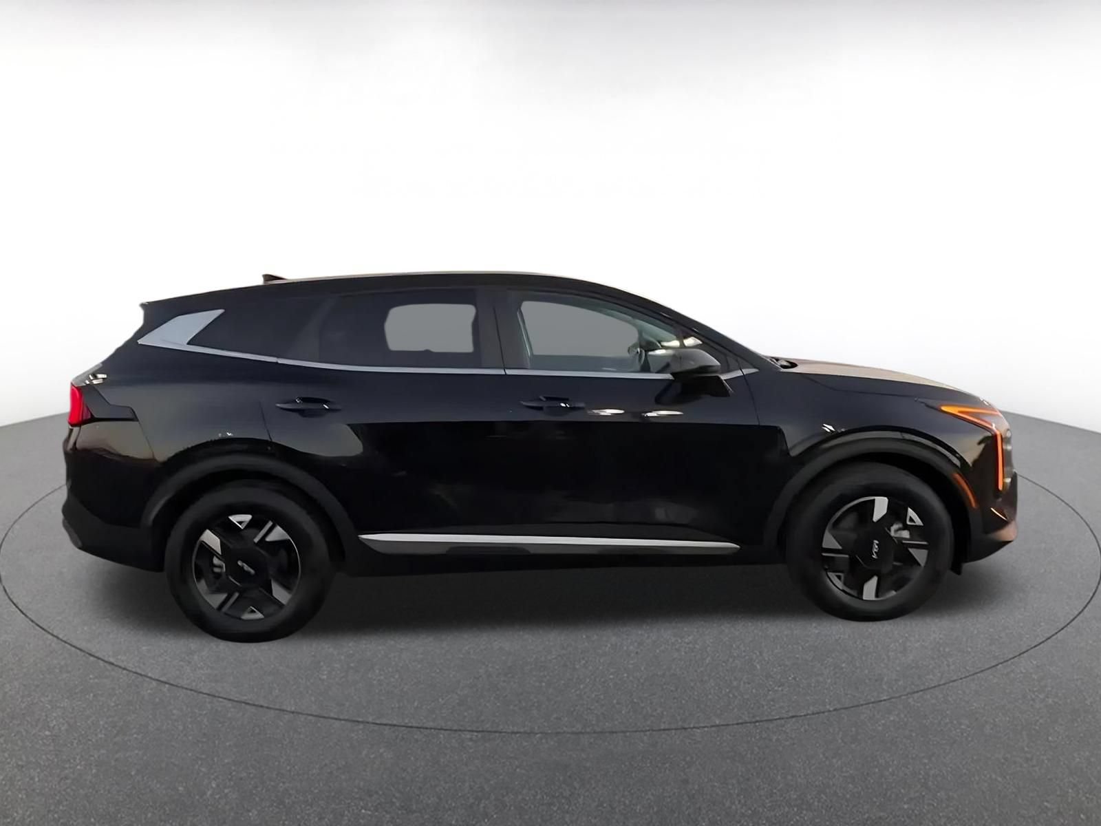 Thumbnail: 2026 Kia Sportage - 16
