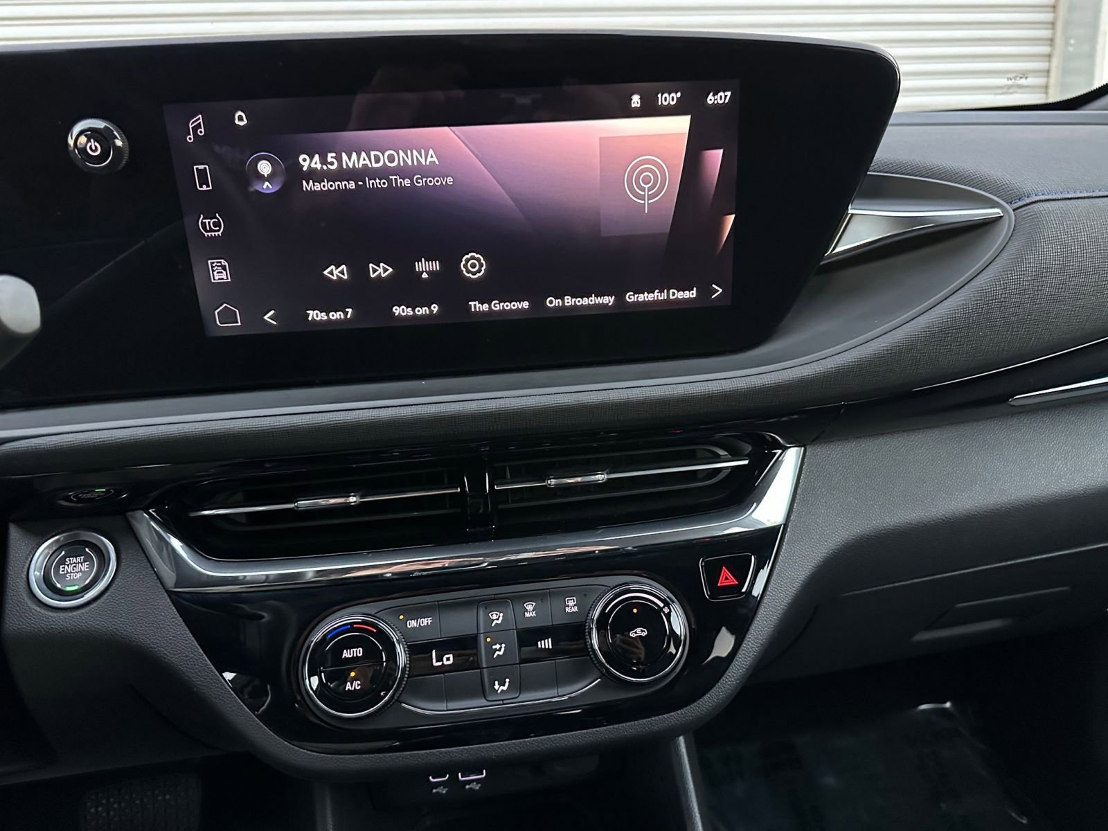 Thumbnail: 2025 Buick Envista - 18