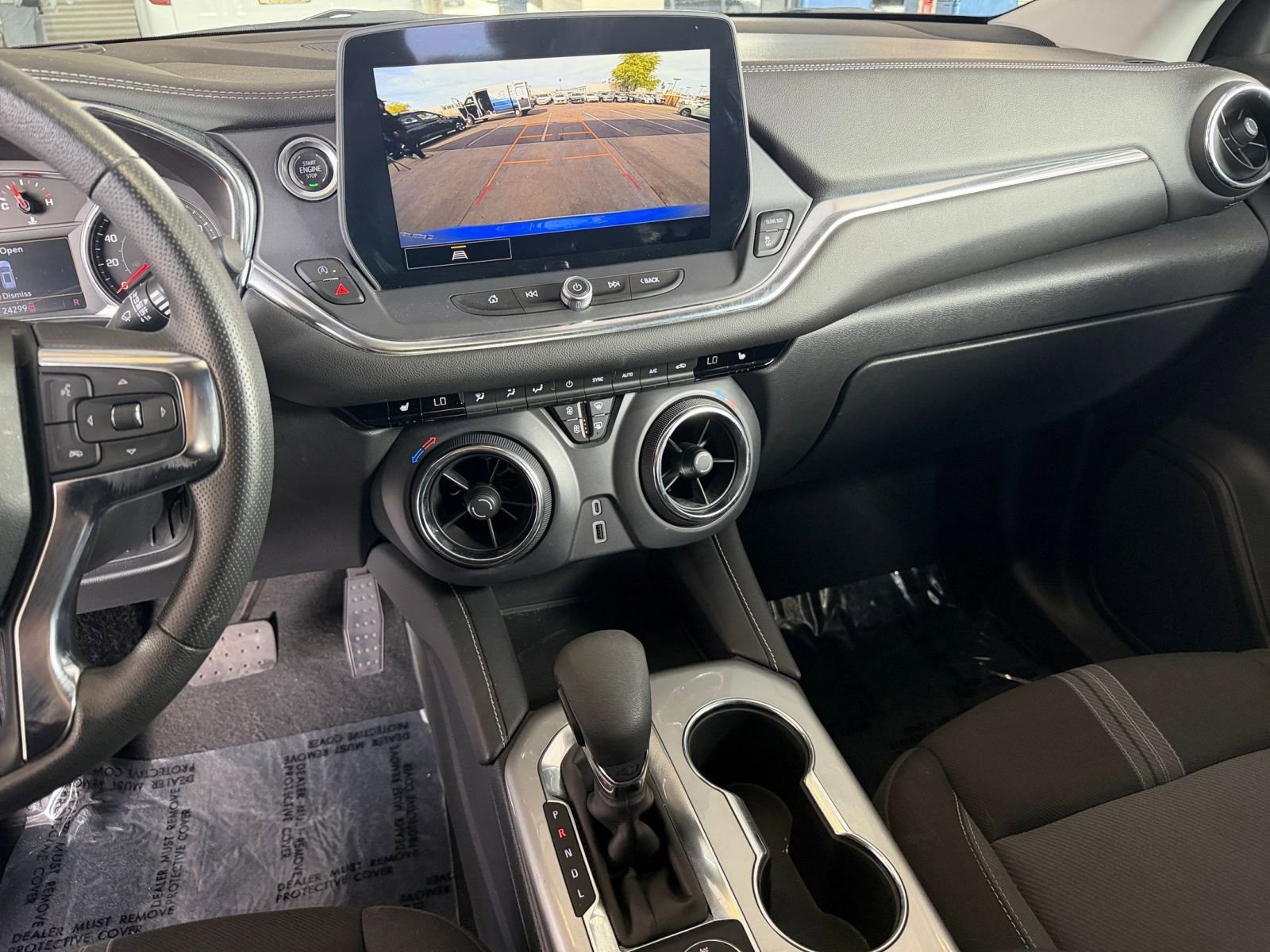 Thumbnail: 2025 Chevrolet Blazer - 17