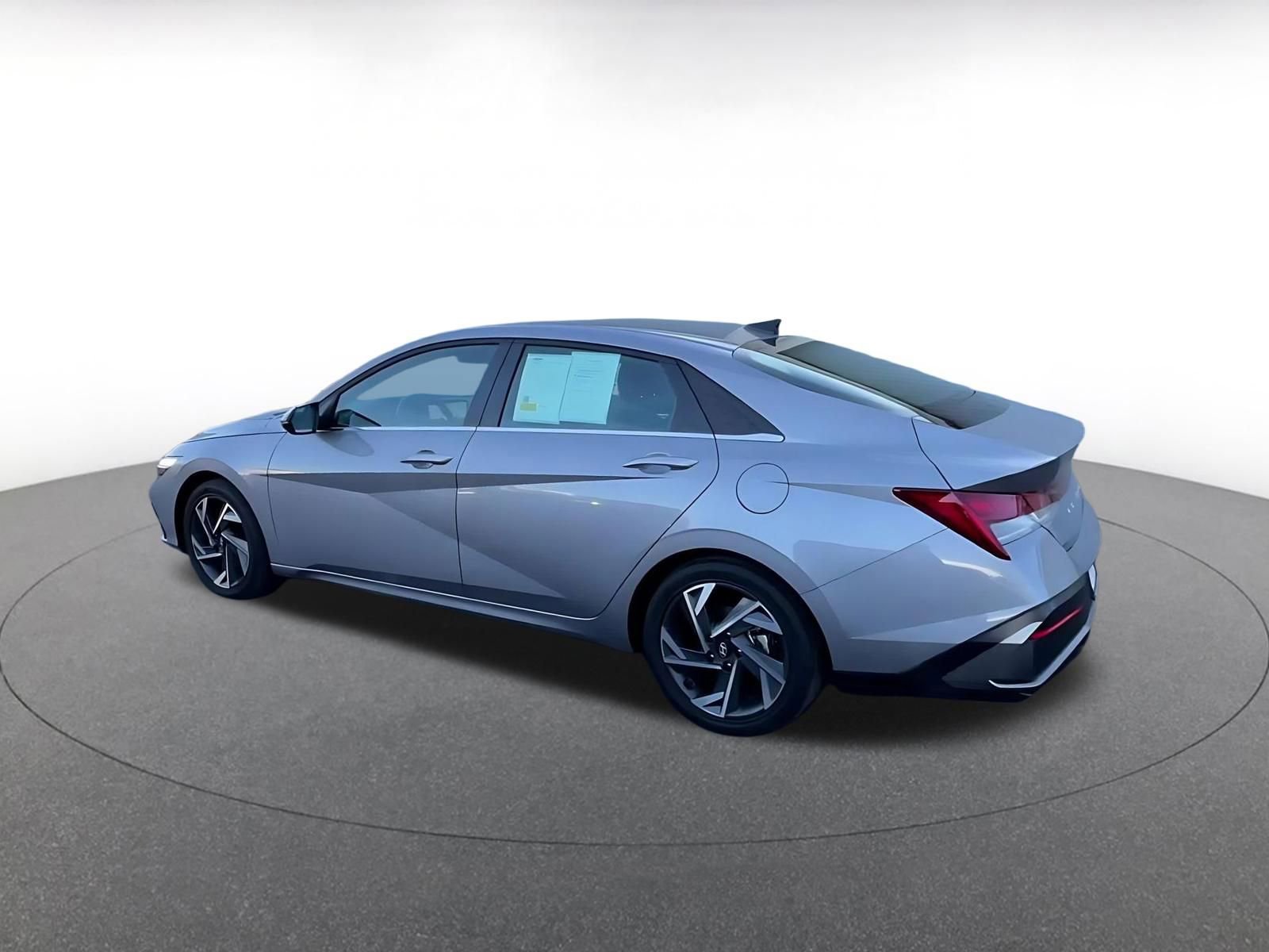 Thumbnail: 2025 Hyundai Elantra - 10