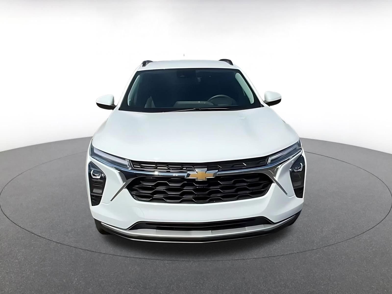 Thumbnail: 2025 Chevrolet Trax - 4