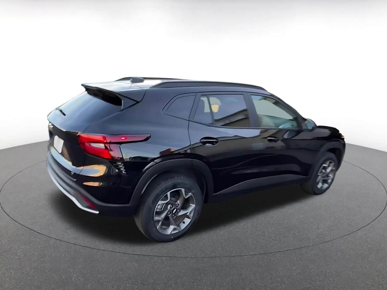 Thumbnail: 2025 Chevrolet Trax - 15