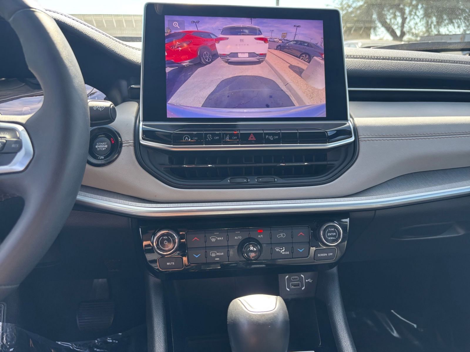 Thumbnail: 2025 Jeep Compass - 17