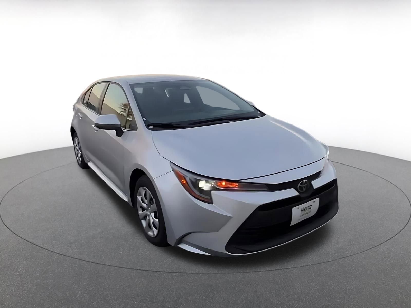 Thumbnail: 2025 Toyota Corolla - 3