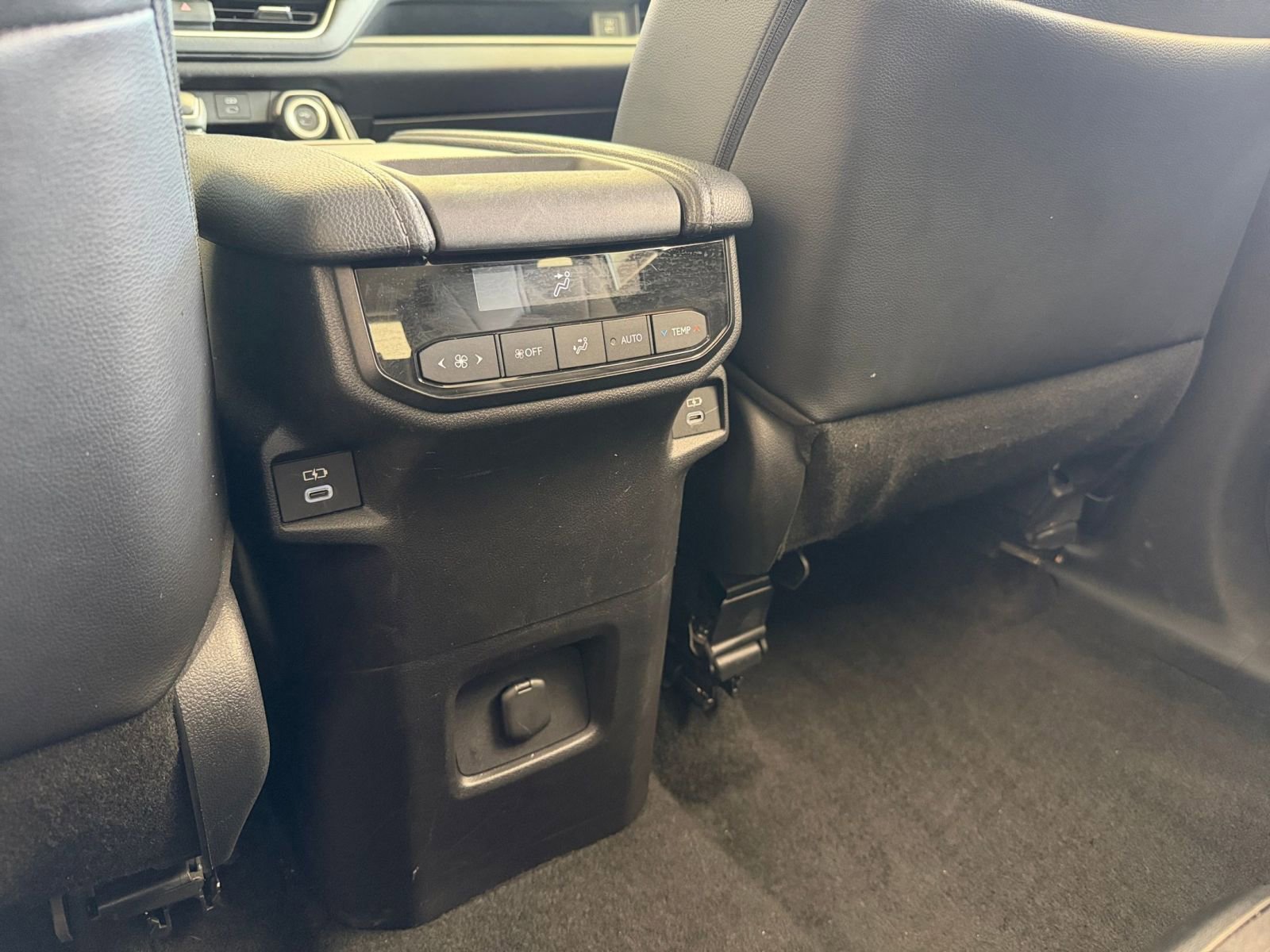 Thumbnail: 2025 Toyota Grand Highlander - 24