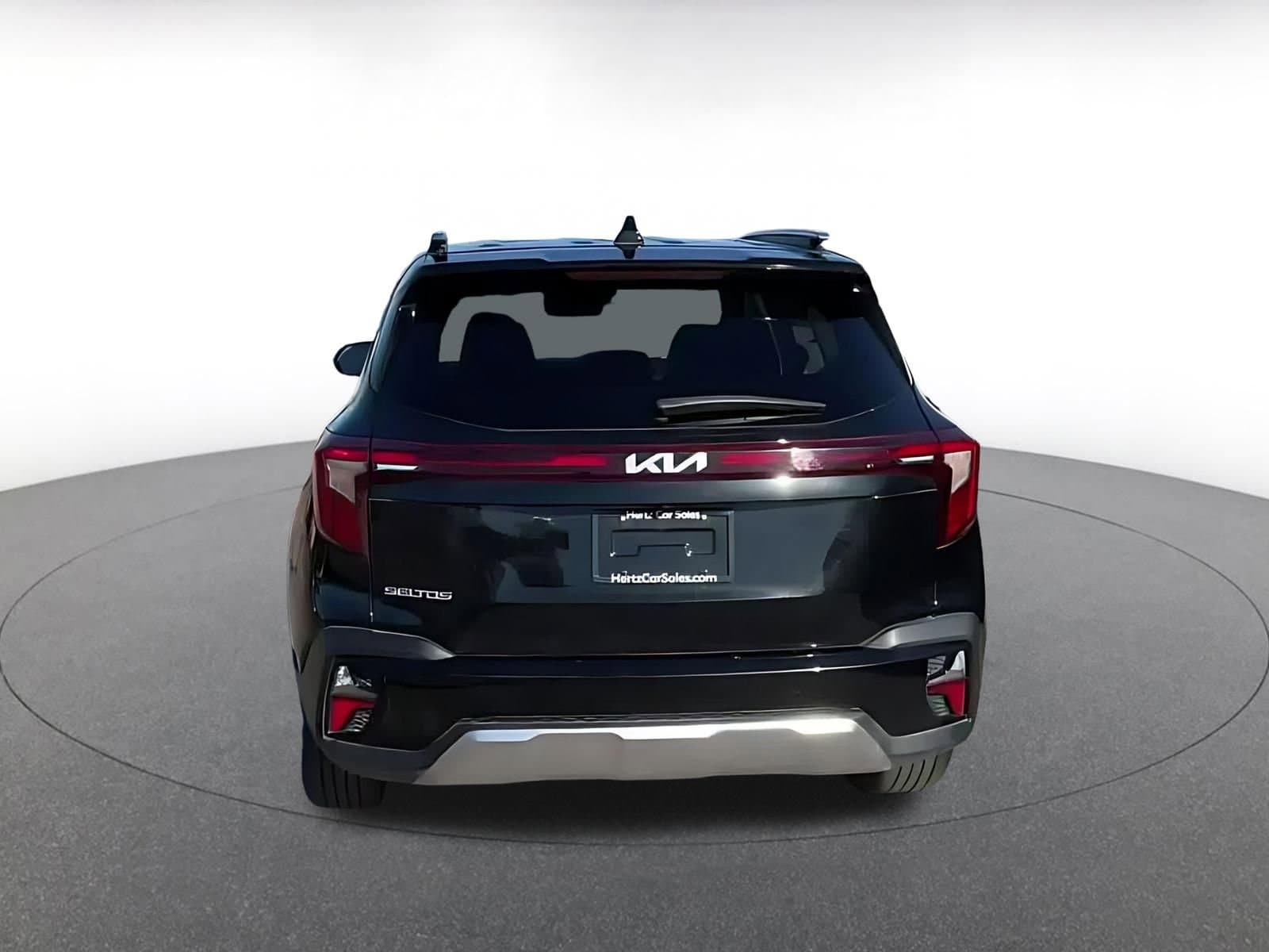 Thumbnail: 2025 Kia Seltos - 12