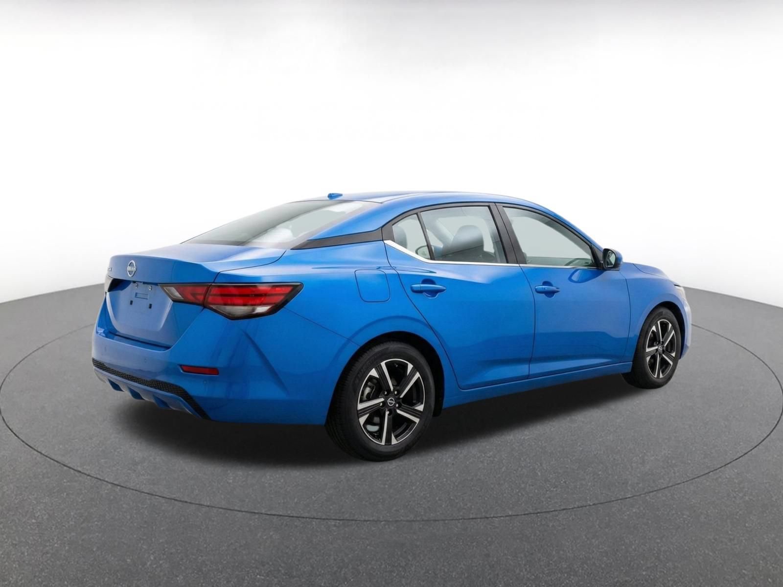 Thumbnail: 2025 Nissan Sentra - 9