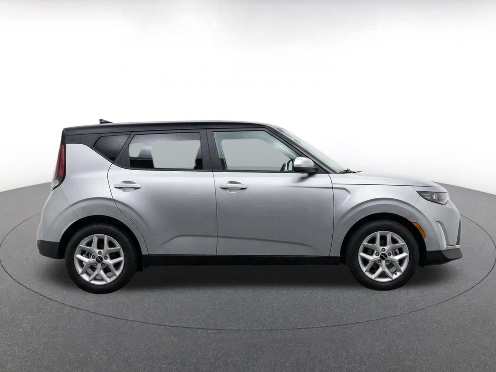 Thumbnail: 2025 Kia Soul - 10