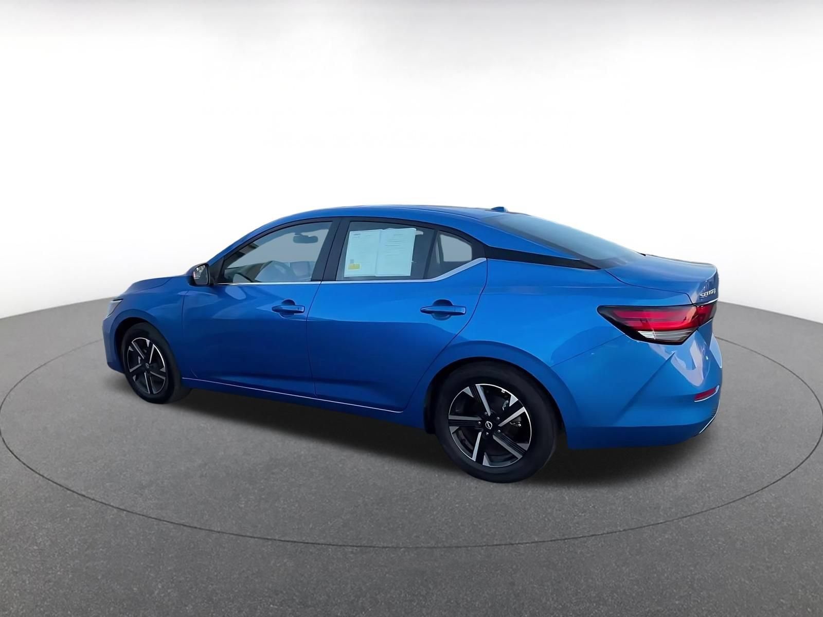 Thumbnail: 2025 Nissan Sentra - 9