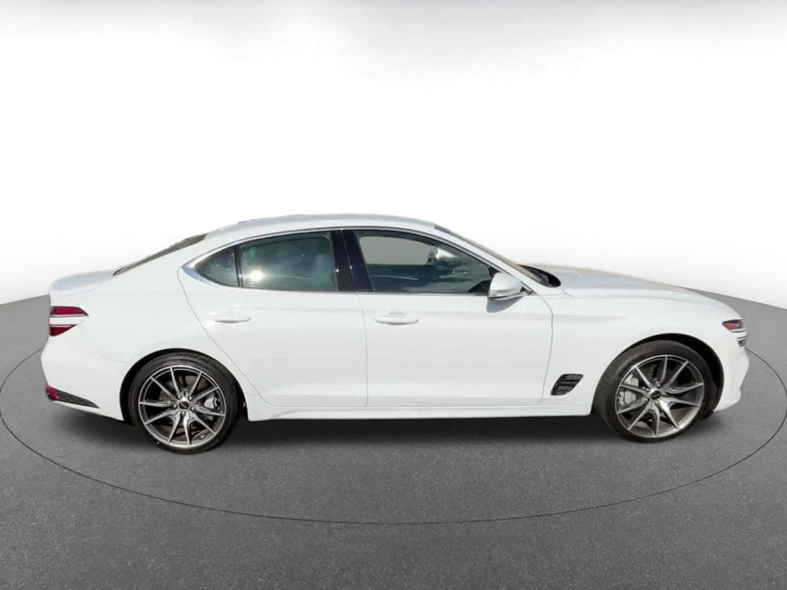 Thumbnail: 2025 Genesis G70 - 16