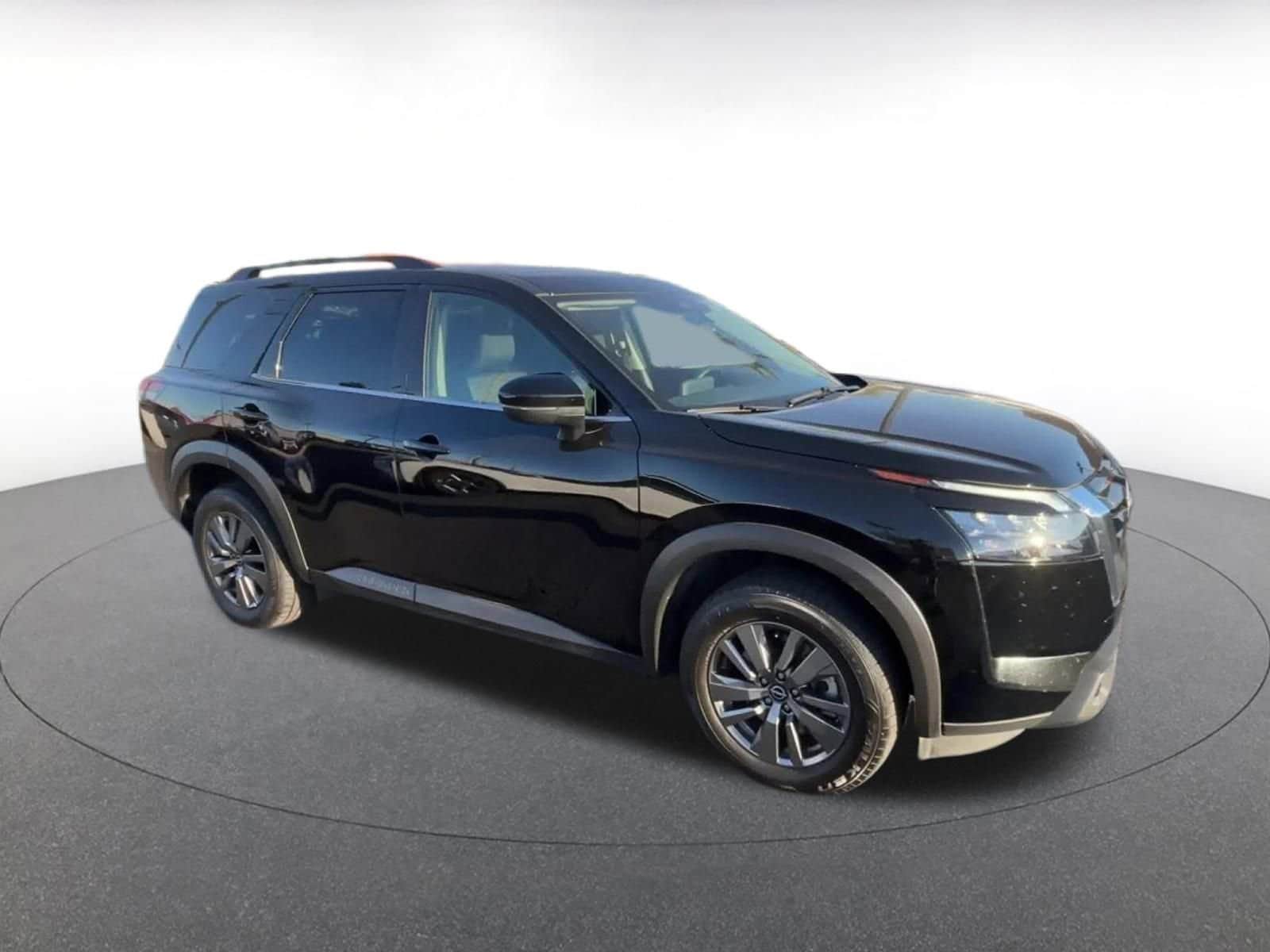 Thumbnail: 2025 Nissan Pathfinder - 2