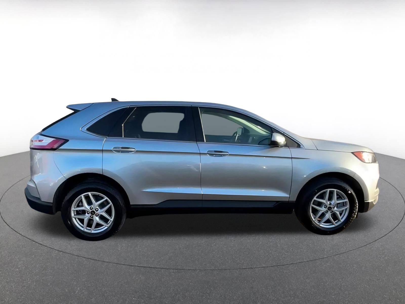 Thumbnail: 2024 Ford Edge - 16