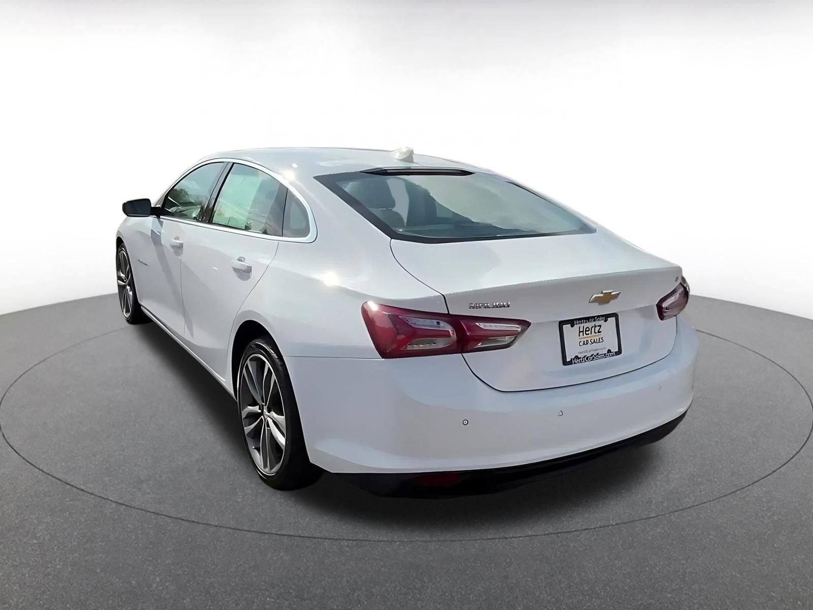 Thumbnail: 2024 Chevrolet Malibu - 10