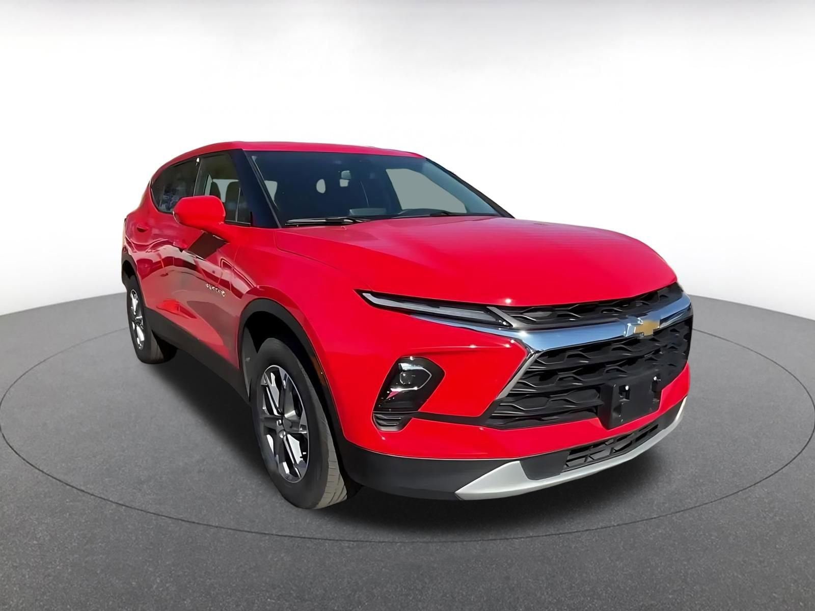 Thumbnail: 2025 Chevrolet Blazer - 3